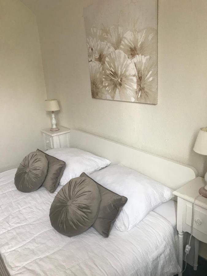 Villa Sylvania Spa Bagian luar foto